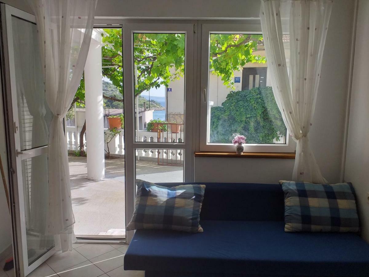 Ivan By The Sea ตรีบูนย์ ภายนอก รูปภาพ